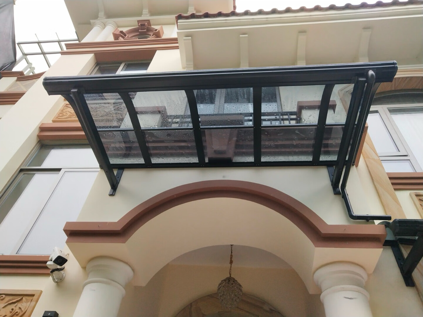 海南地区定制雨棚产品前必须了解的八大关键