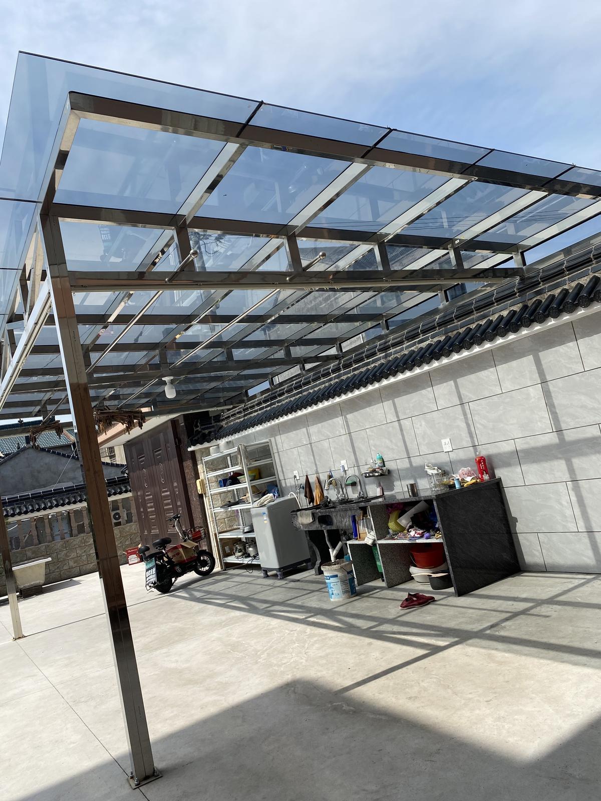 雨棚安装中空蜂巢帘前