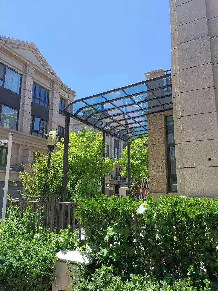 铝合金聚碳酸酯耐力板雨棚