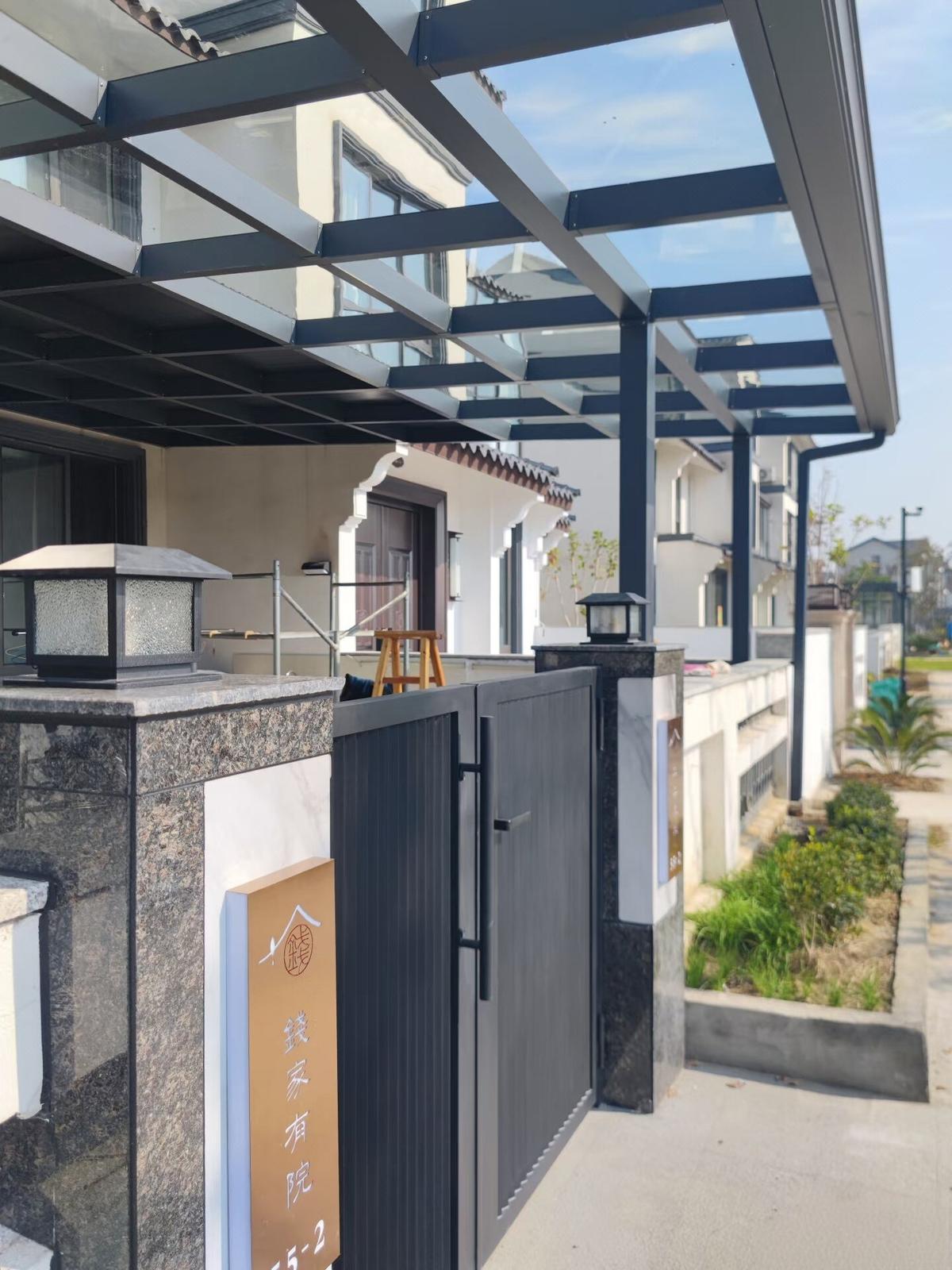 铝合金型材玻璃雨棚 铝合金型材玻璃雨棚