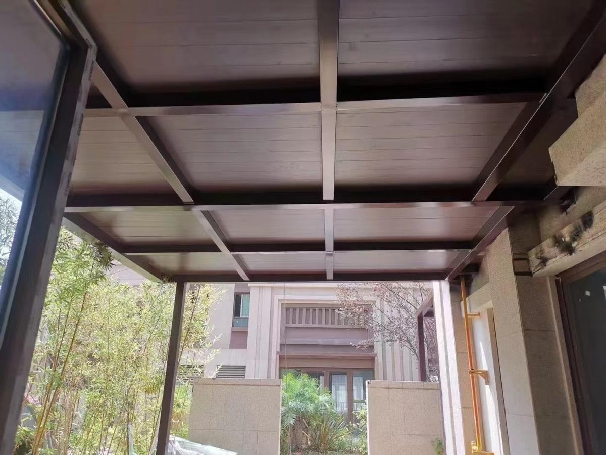 海口别墅庭院长城隔热板雨棚