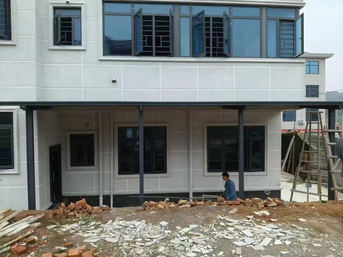 海口美兰区自建房长城板雨棚安装